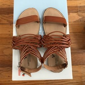 💥SOLD💥American Eagle Brown Sandals (Size 5)